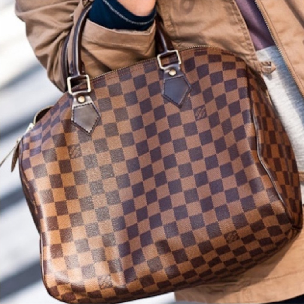 Authentic Louis Vuitton Speedy 35 
Damier Ebene